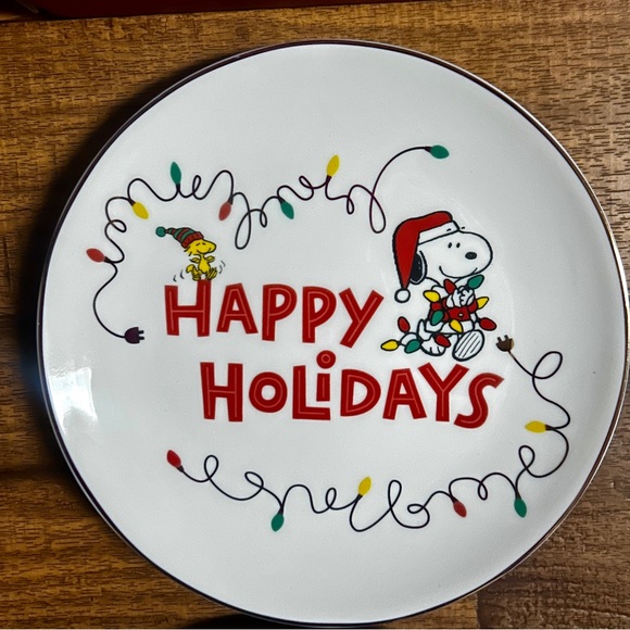 Lenox ~ Poreclain Christmas Snoopy ~ White W/ Multi-Colors Set of 4 Plates ~New - Picture 8 of 15